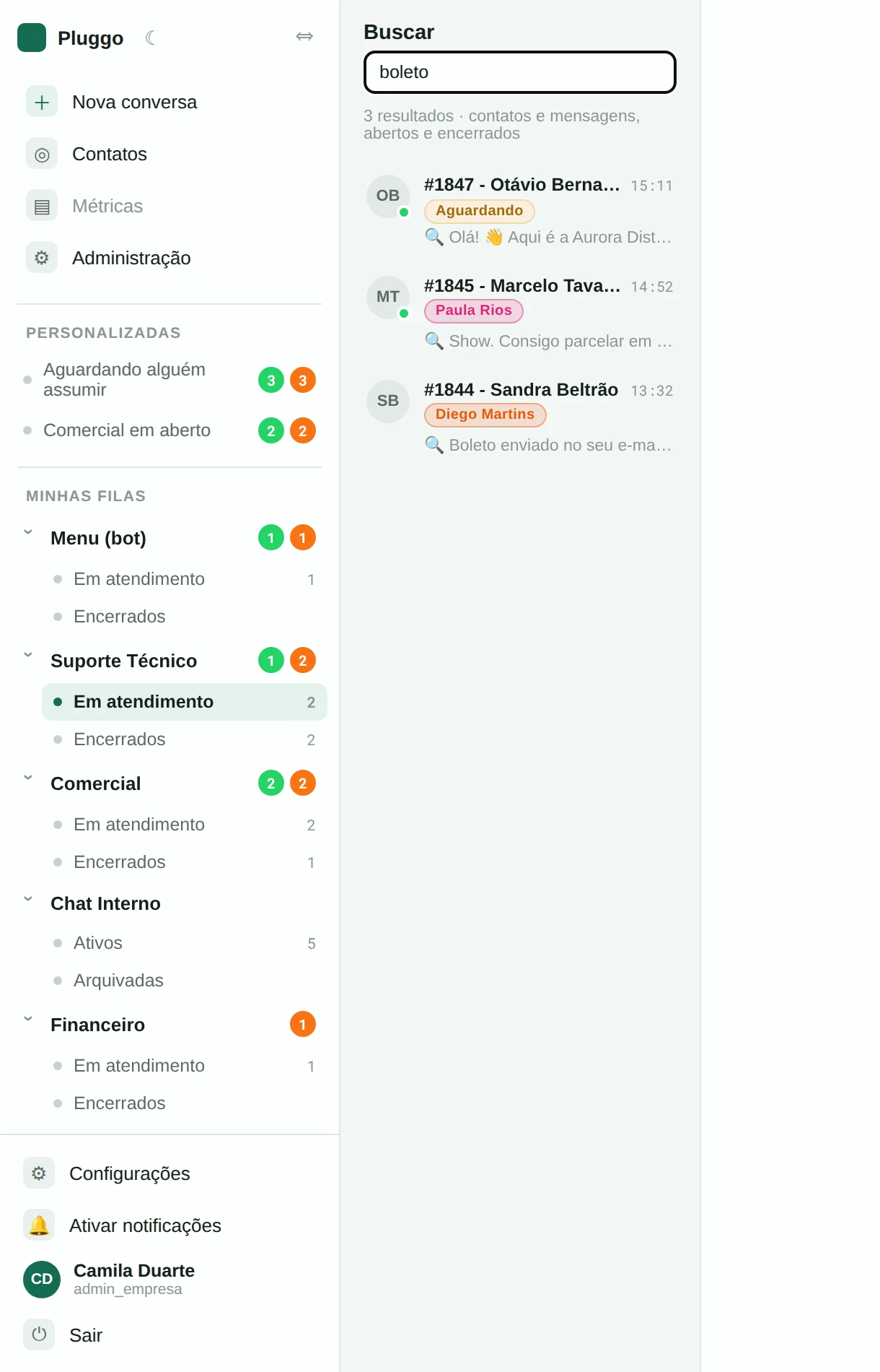 Busca do Pluggo mostrando resultados de mensagens em conversas abertas e encerradas